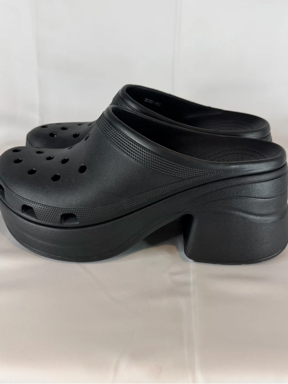 CROCS Women’s Size 12 Shoes Mule Platform Style Slip-On NEW Black Chunky